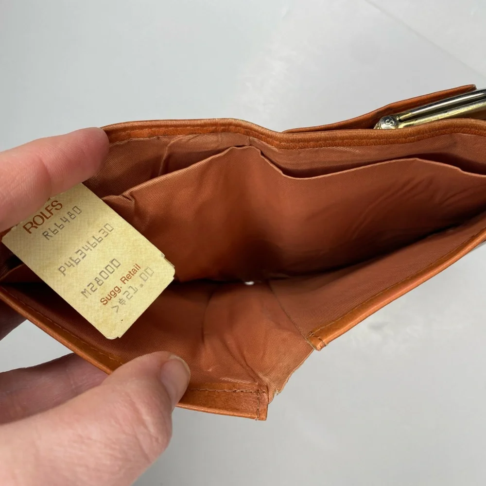 Vintage Rolfs Soft Brown Leather Embossed Tooled Wallet wKiss lock Coin Purse